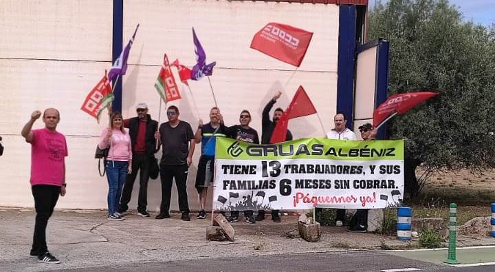 Movilizacin de los trabajadores de Gras Safronet para pedir a la empresa que reconozca la improcedencia de sus despidos 